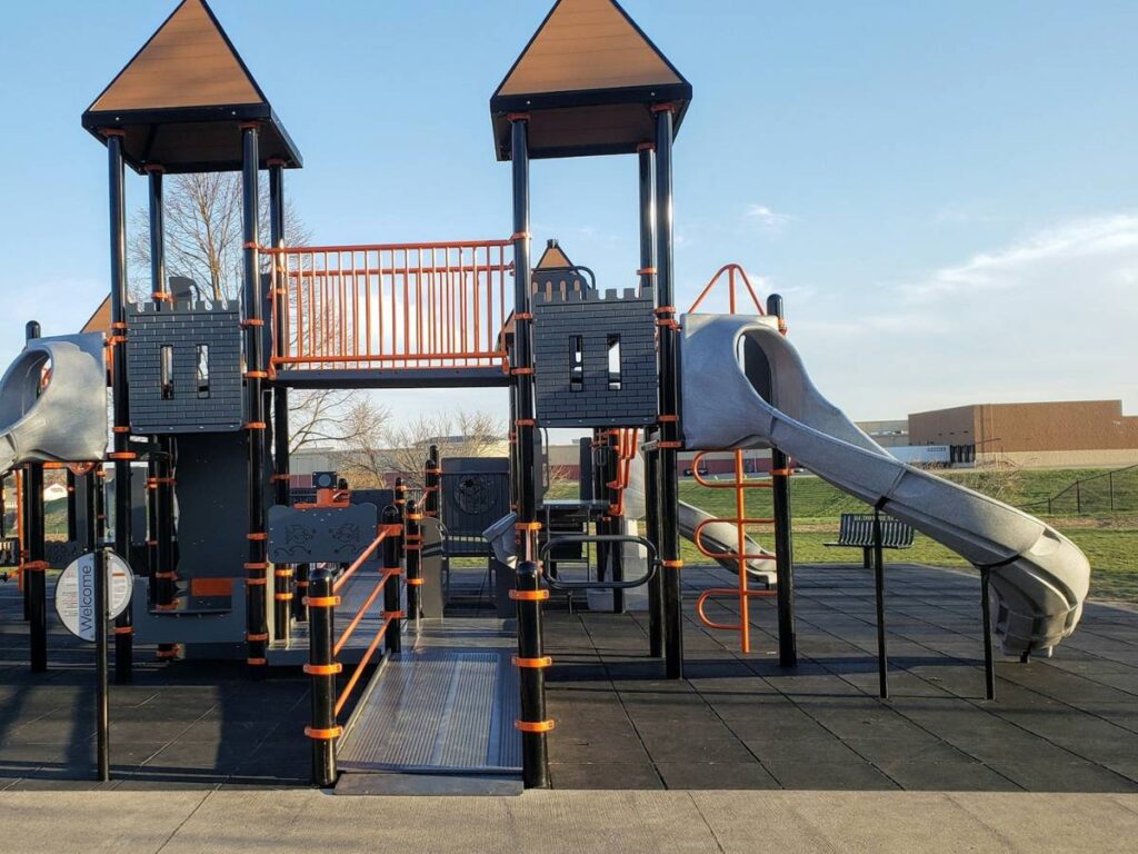 Spielplatz Boden Fallschutzplatte