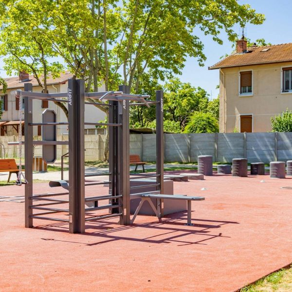 Outdoor Fintessbereich Boden